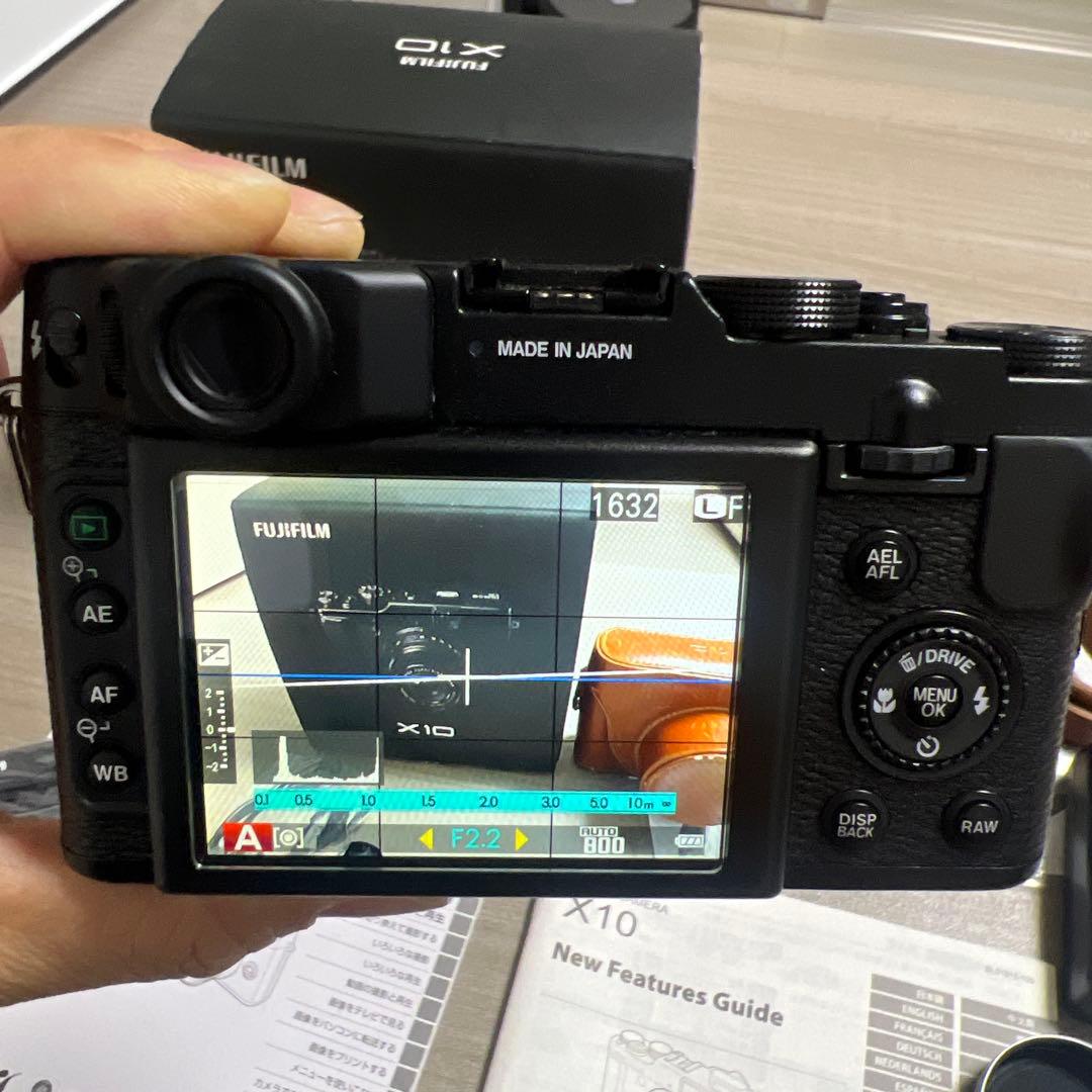 FUJIFILM X10 コンパクトデジタルカメラ
