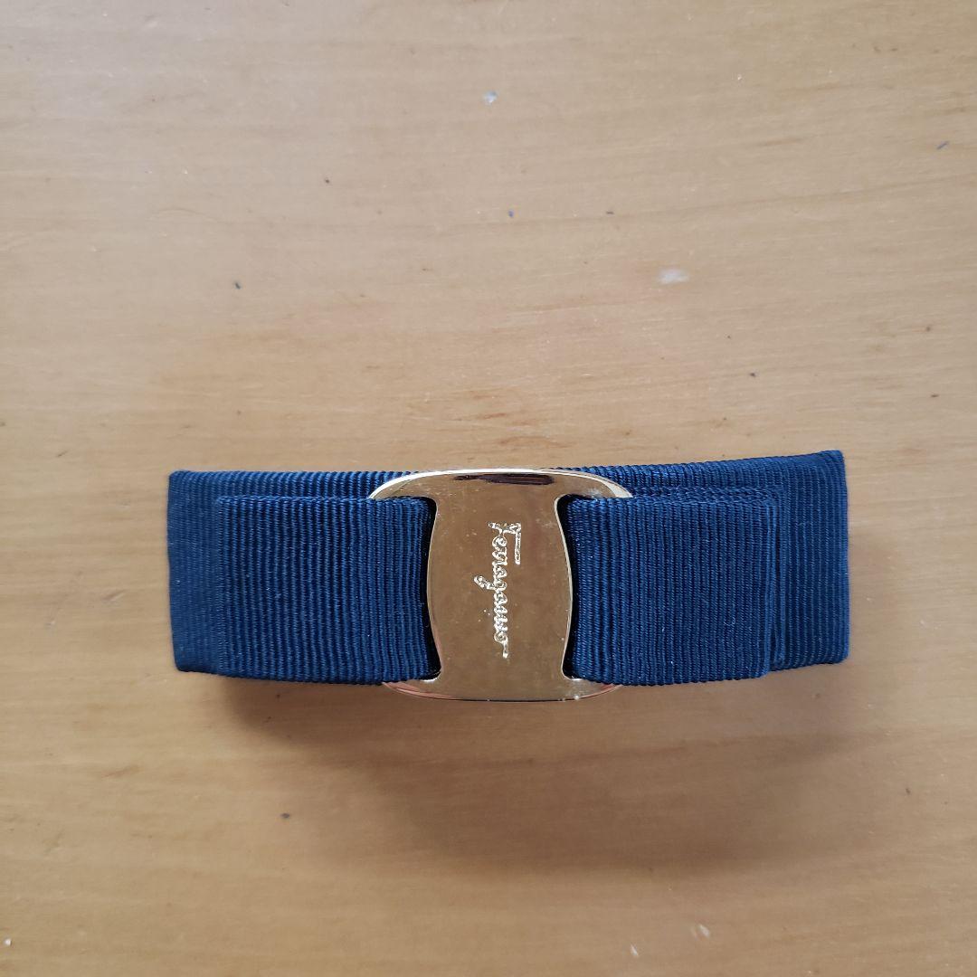 【美品】フェラガモ　ブラック×ゴールド　バレッタ　リボン　ヘアアクセサリー