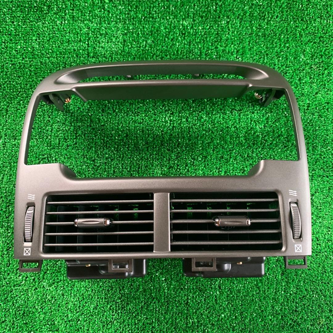 トヨタ　セルシオ30 31 純正ナビエアコンルーバーカバー　インパネ　中古品