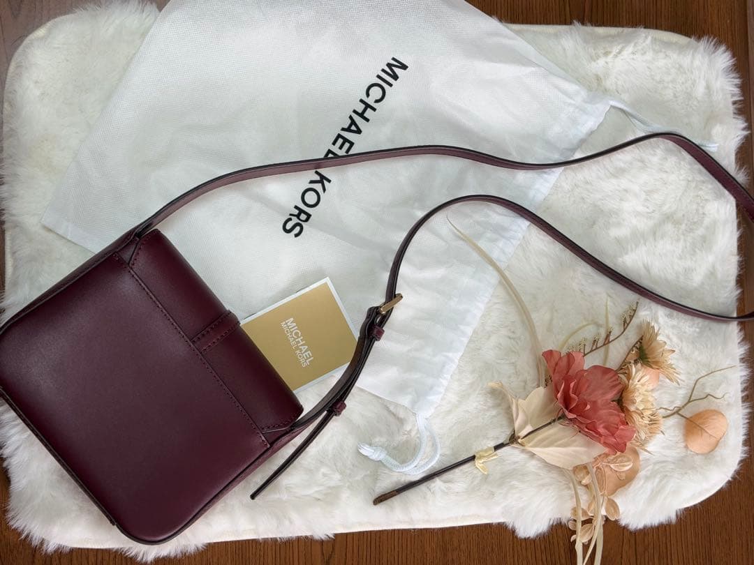 Michael Kors クロスボディバッグ - 新品