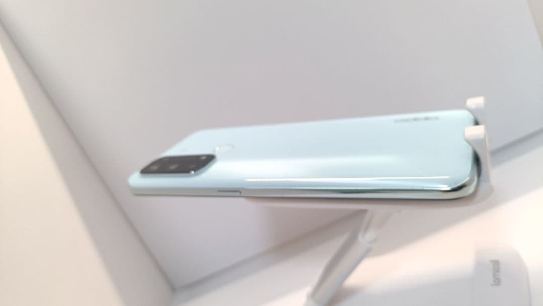美品　OPPO Reno5 A 5G 128GB(SIMフリー）