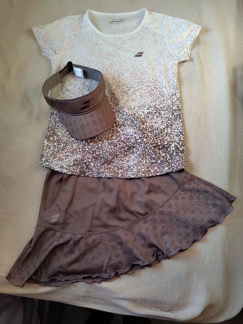 バボラ　テニスウェア　セットアップ　 ホワイト・ブラウン