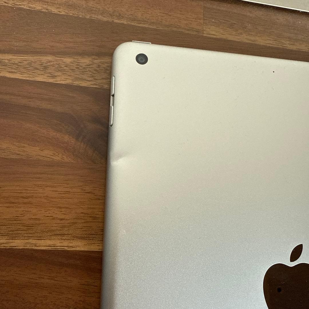 Apple iPad　第5世代　32G　 9.7インチ