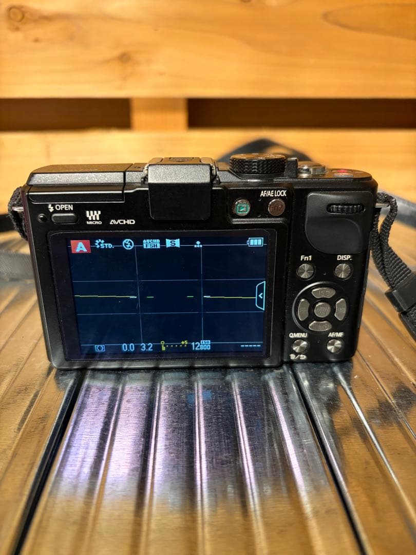 LUMIX GX1 ミラーレス一眼 ブラック　中古