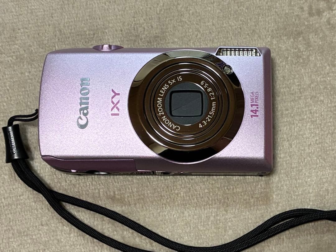 Canon IXY 10S キャノン　コンパクトデジタルカメラ