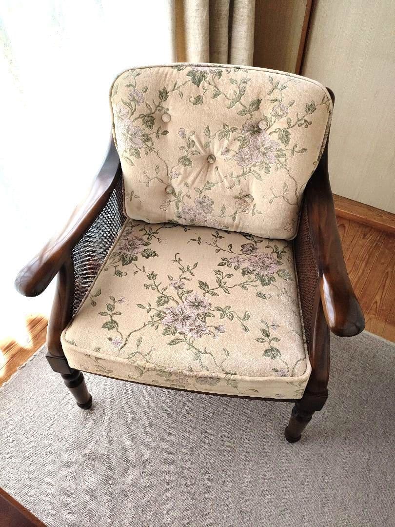 カリモク コロニアル アームチェア　椅子