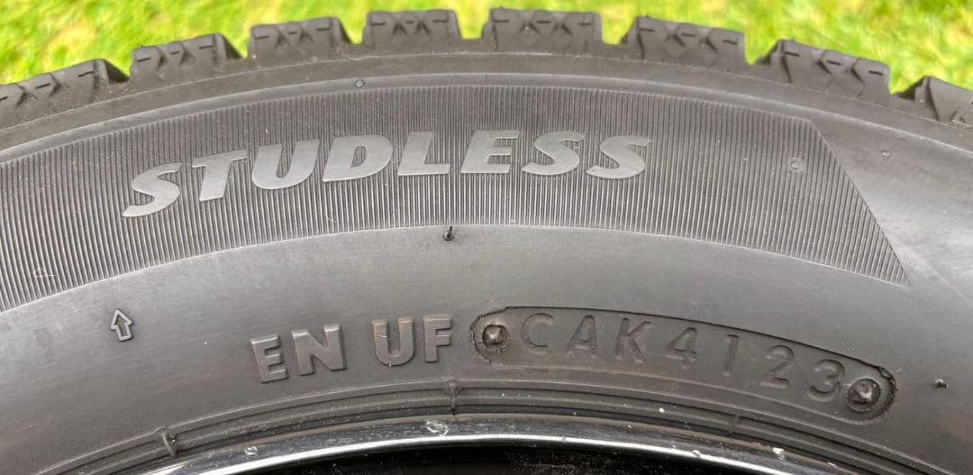 BAHNS TECH 13インチ VRX2付 4本セット