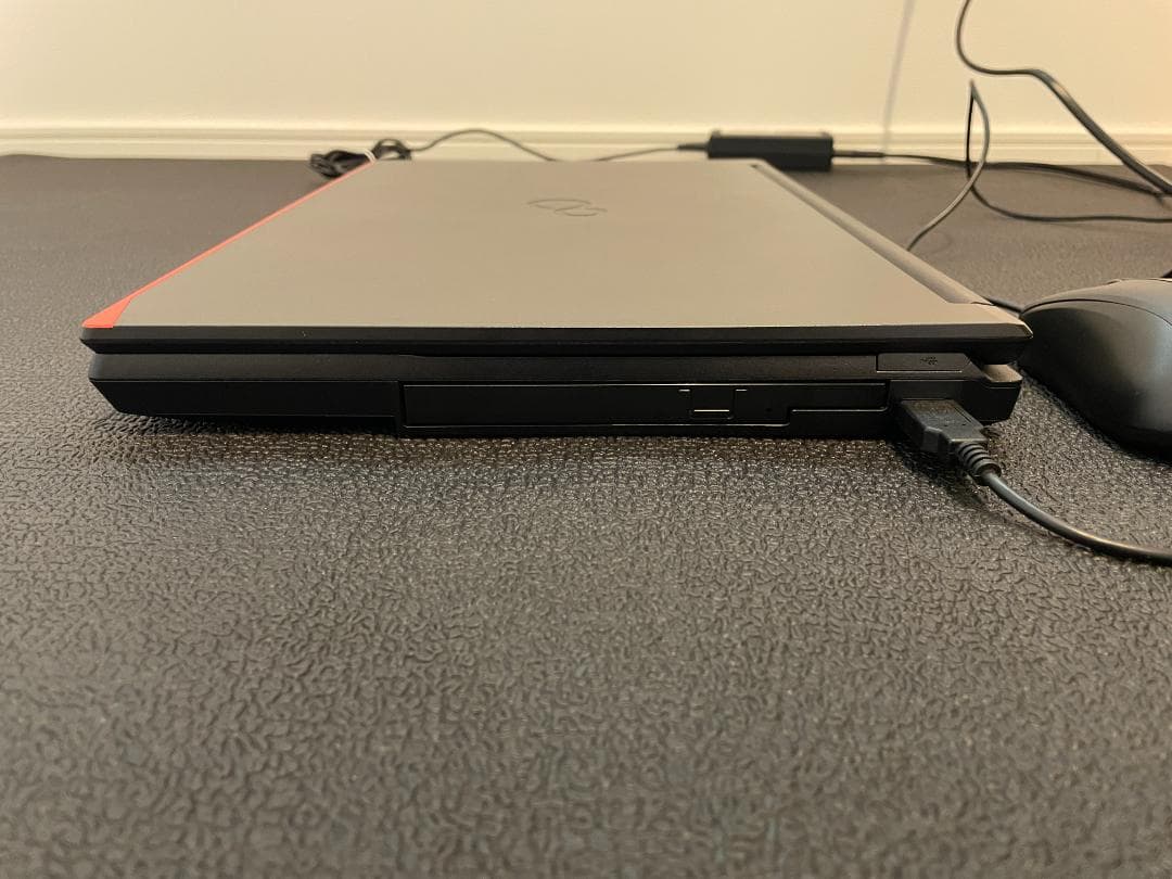 値下げ依頼歓迎　富士通　ノートパソコン Windows 11 （2019年製）