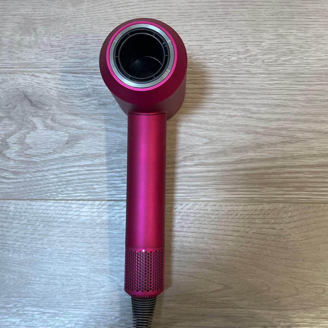 Dyson ヘアドライヤー 本体とアタッチメントセット