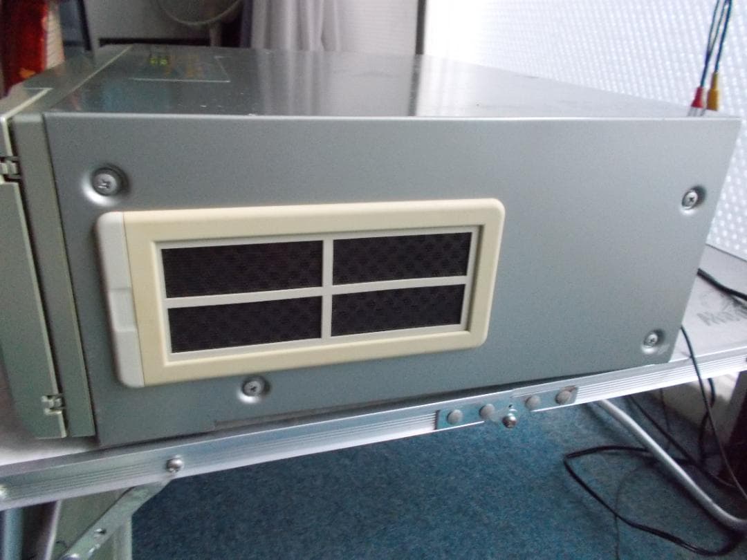 ＵＧＡ　楽宴ＬＫＳ－０１中古動作品　キョクナビＪＲ３００とセット