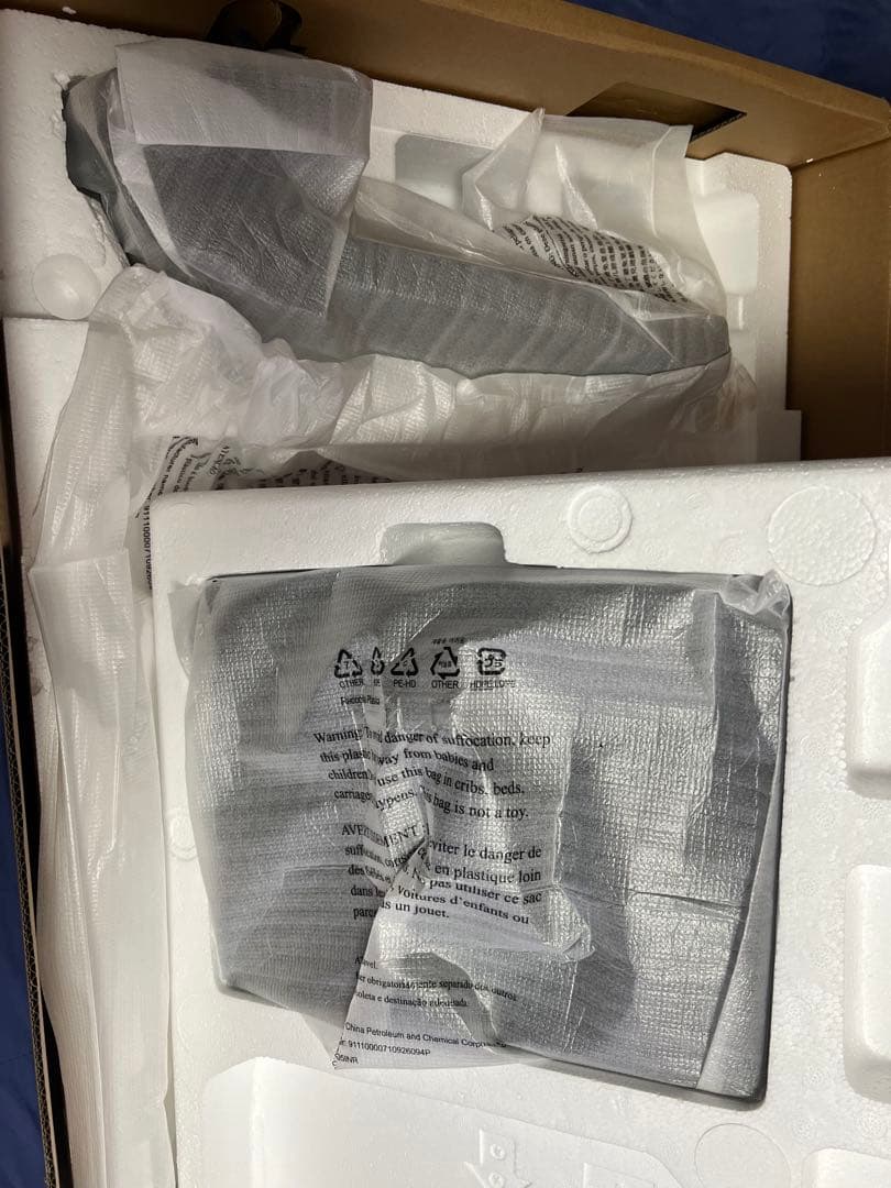 MSI MAG 323UPF ゲーミングモニター　4k 160Hz 中古美品