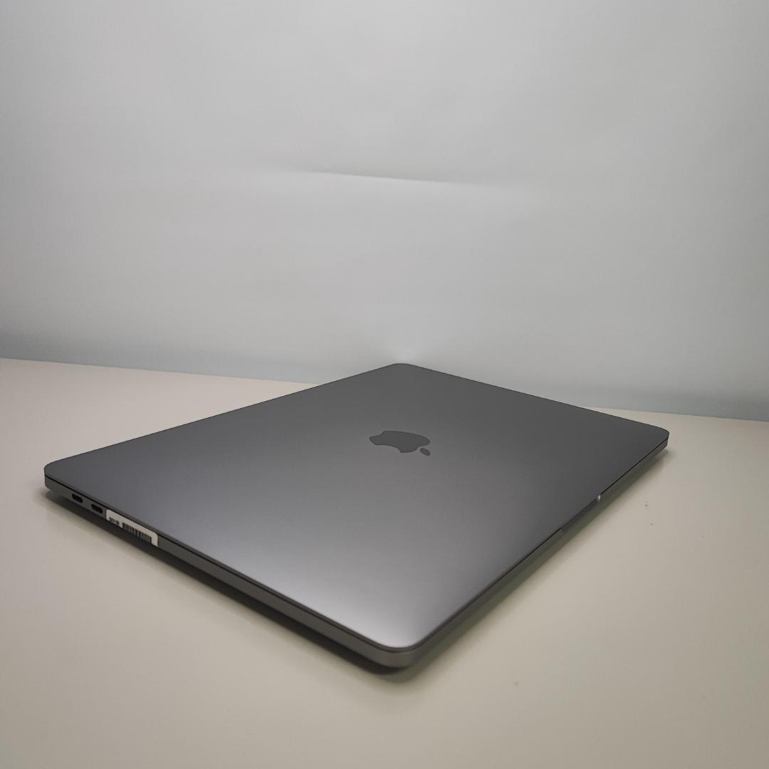 MacBook PRO Apple M1 8GB 256GB 13インチ