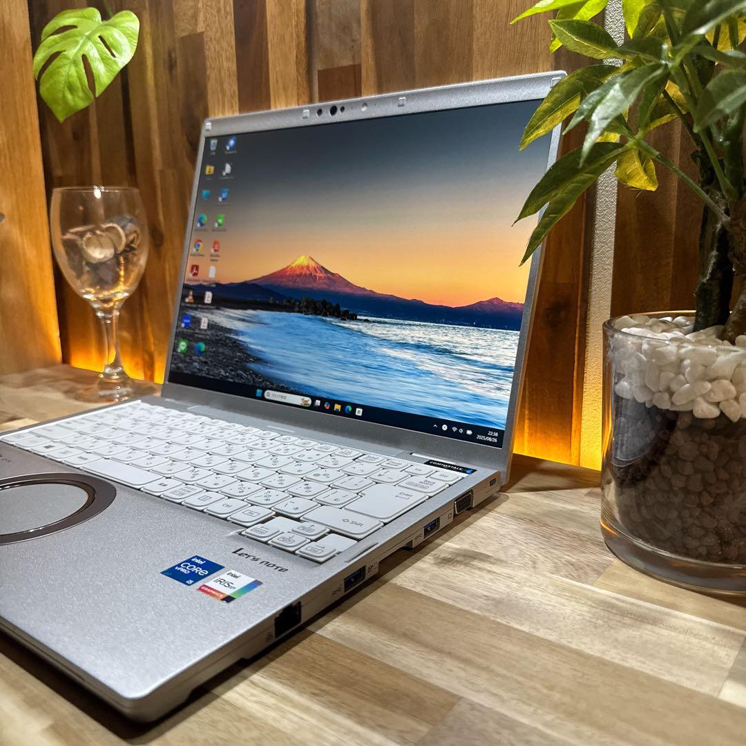 おすすめ‼️Let’s Note FV1☘第11世代☘16GB☘軽量ノートパソコン
