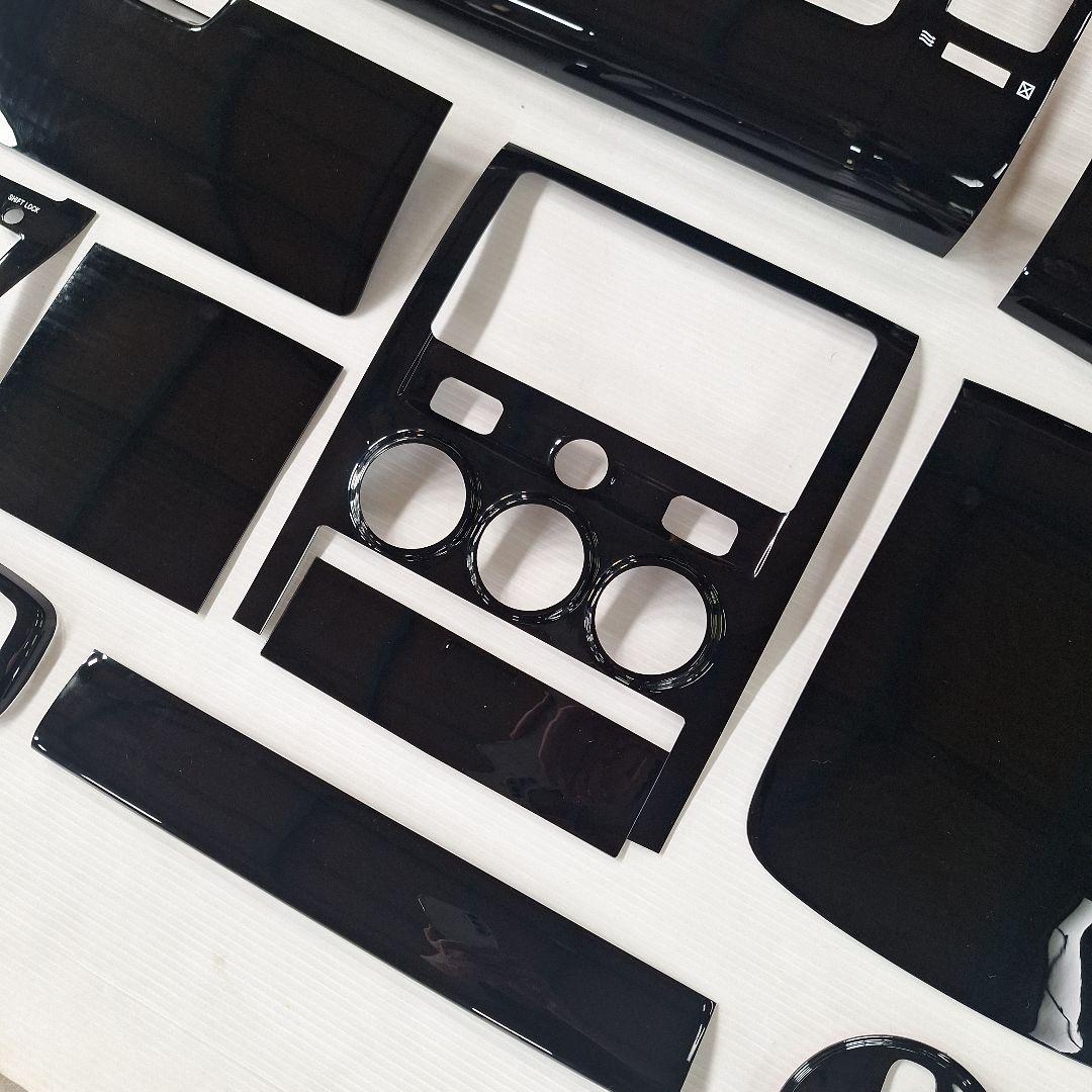 デリカ D5 ピアノブラックパネル15ｐ