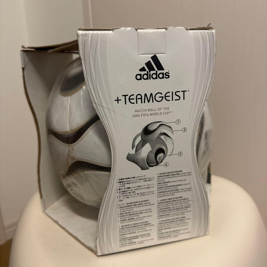ま*ん様 激レア　2006年 ドイツ ワールドカップ公式試合球 チームガイスト