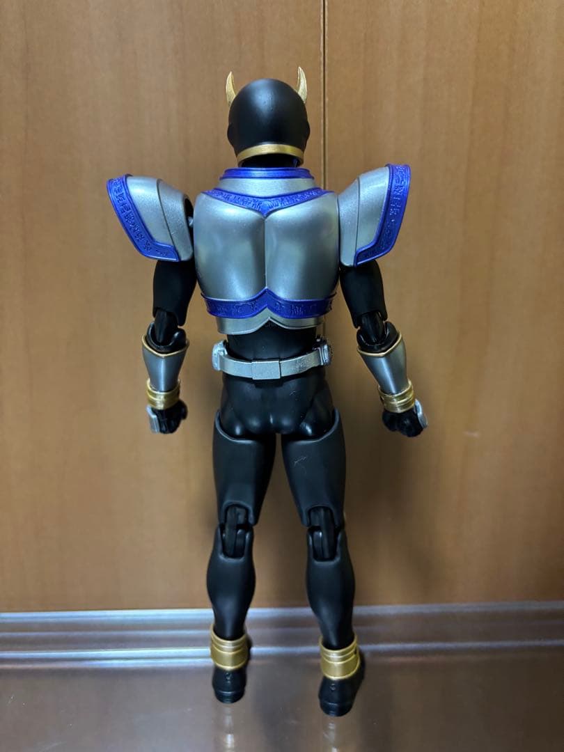 真骨彫製法仮面ライダークウガ　タイタンフォーム