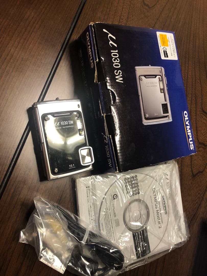 Olympus μ 1030 SW デジタルカメラ