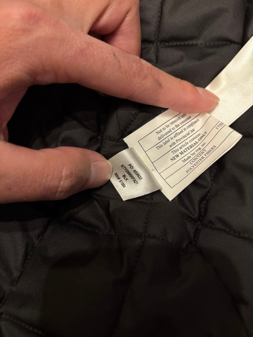 Patagonia イスマスジャケット（ブラック）