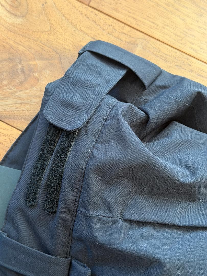 【未使用タグ付き】Peak Performance スキーパンツ 女L 男M