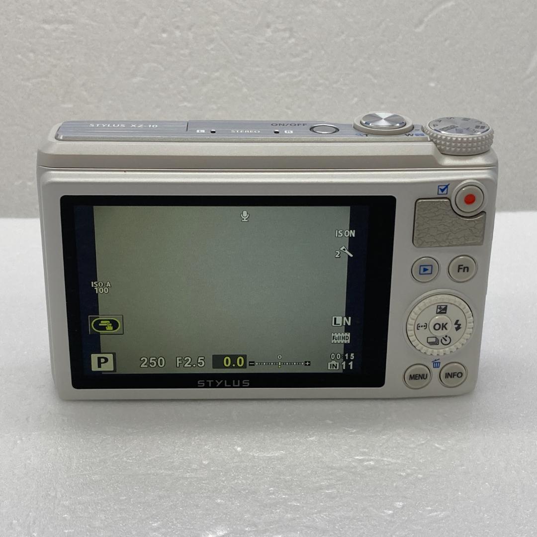 OLYMPUS オリンパス XZ-10　ホワイト