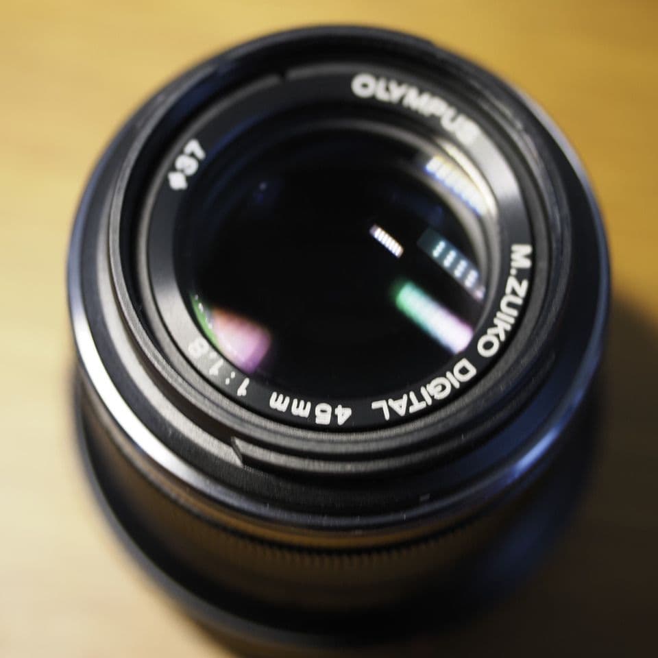 OLYMPUS 45mm f/1.8 レンズ