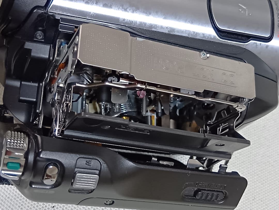 ソニー ビデオカメラ SONY HDR-HC7　HDV MiniDV対応