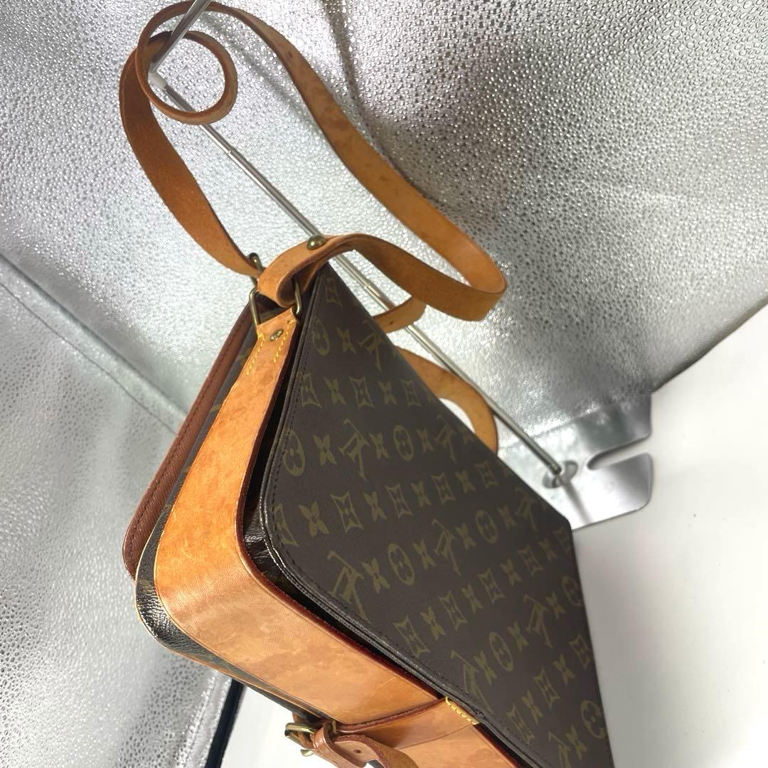 ルイヴィトン　カトシエール　M51252 ショルダーバッグ