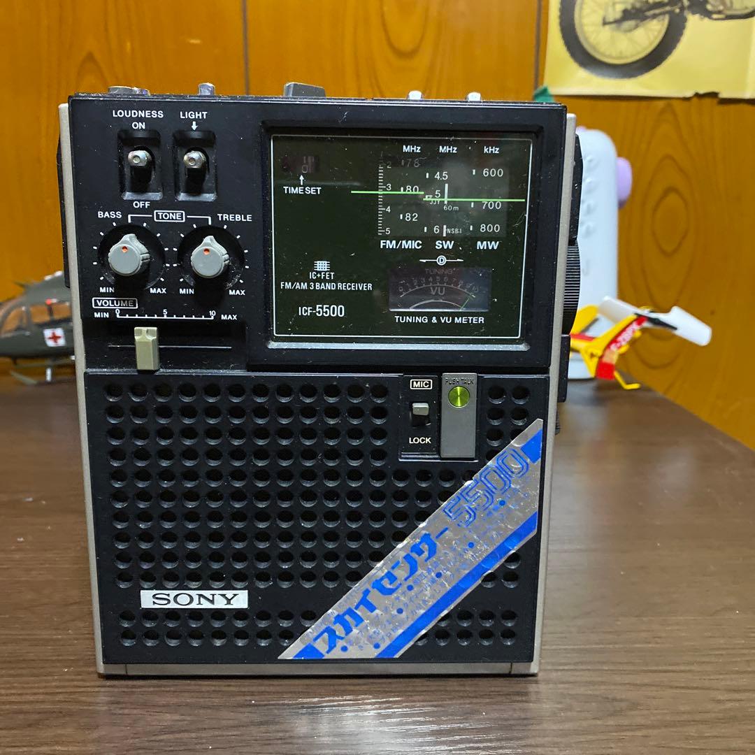 ソニーICF➖5500作動品ＢＬＣラジオ　スカイセンサー
