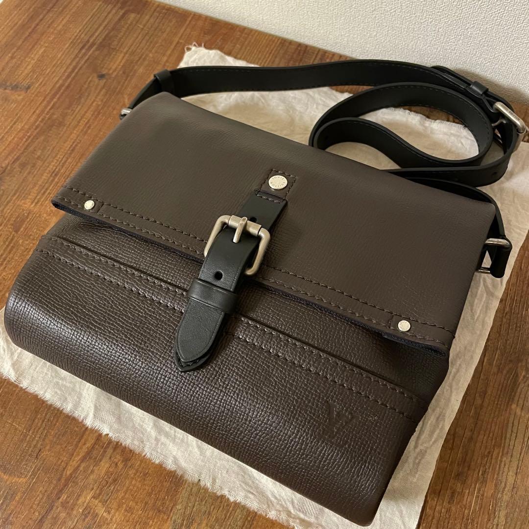 【美品】ルイヴィトン メッセンジャー PM ショルダーバッグ　ユタ　キャニオン