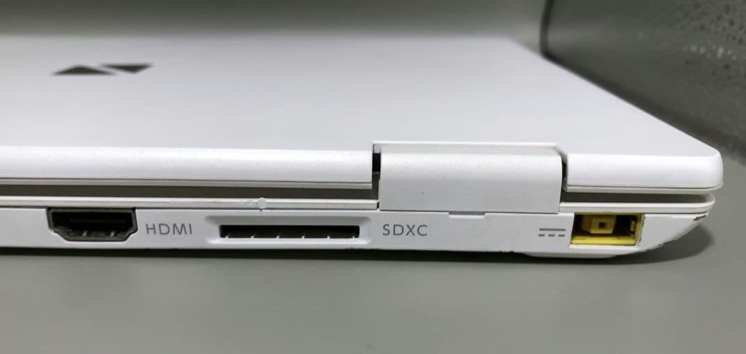 超軽量小型モバイルNEC LAVIE Direct PC Win11/256GB