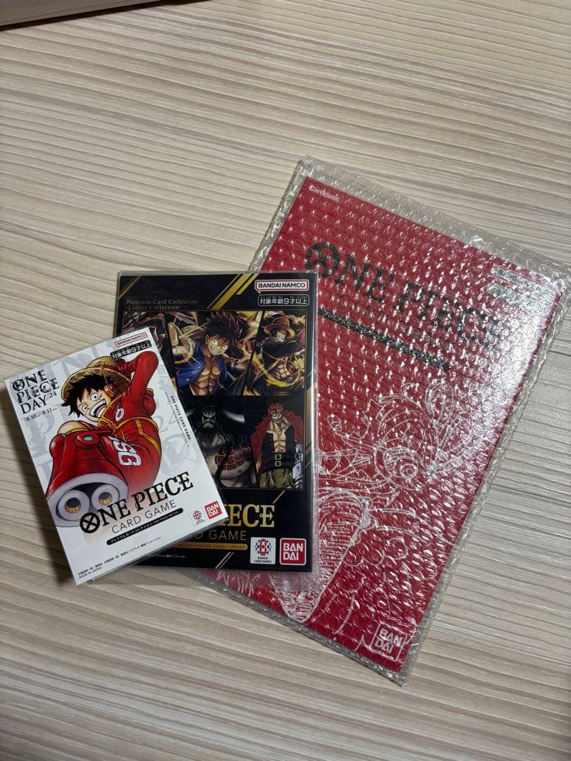 新品未開封★ワンピースカード　プレミアムコレクションセット販売