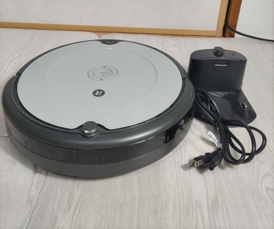 ルンバR692060ロボット掃除機本体 シルバー 充電ドック付き