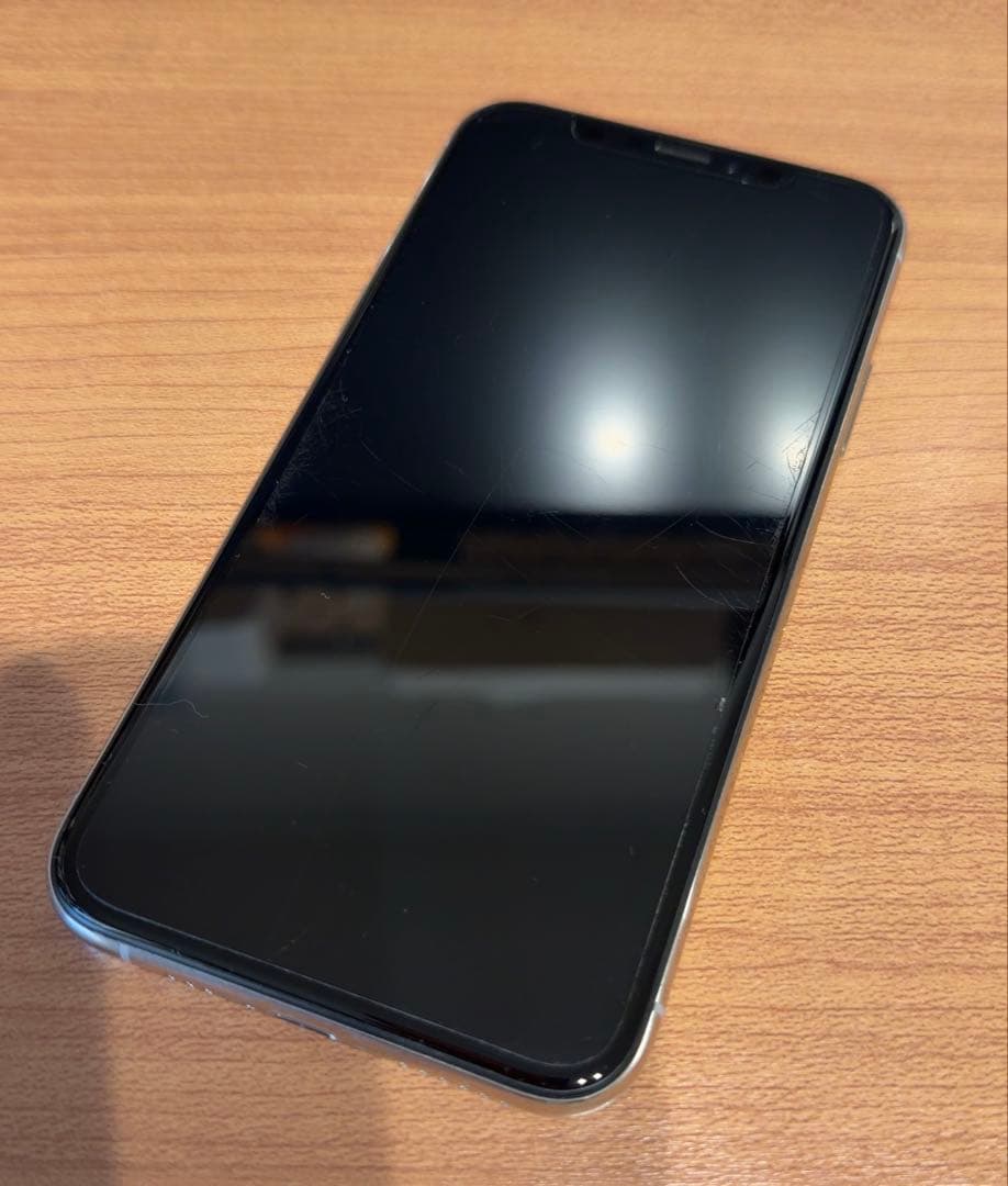 Apple iPhone XS 64GB シルバー