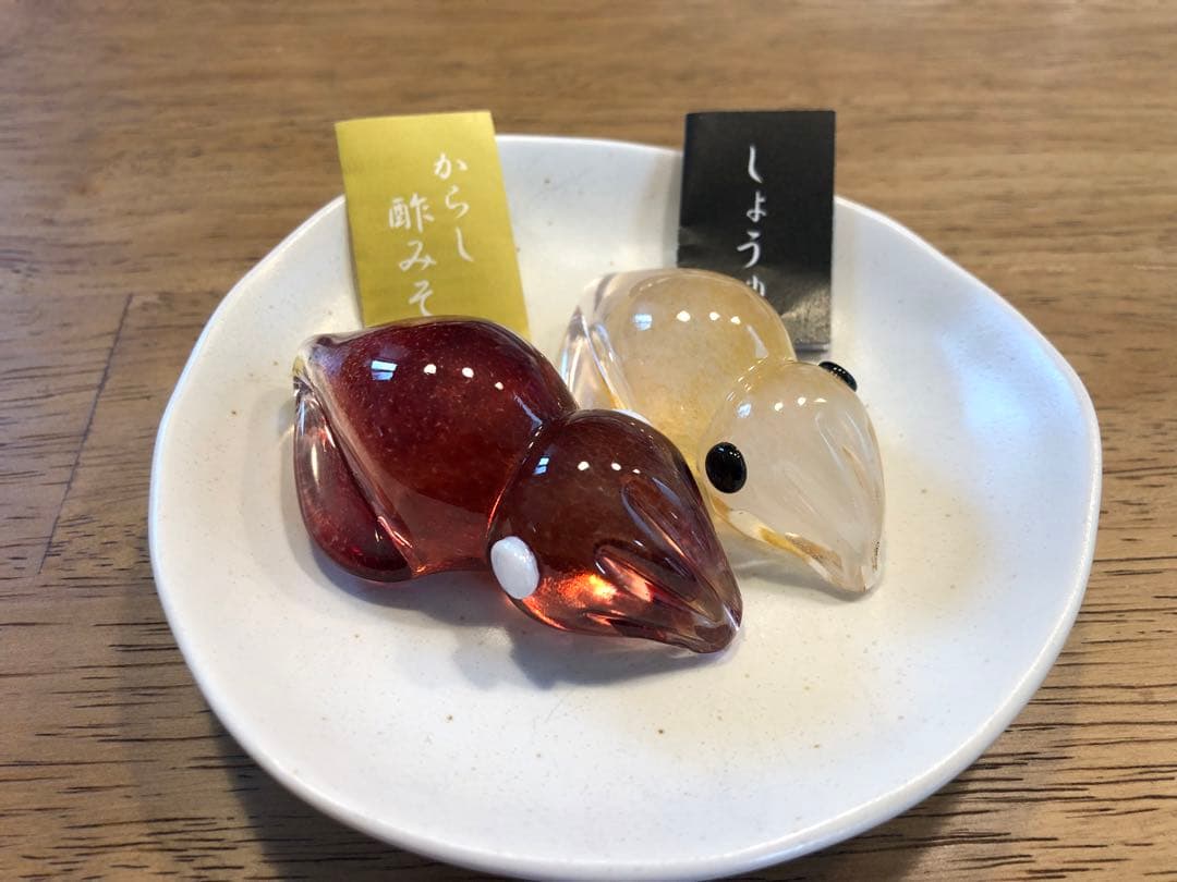 ガラスのホタルイカ