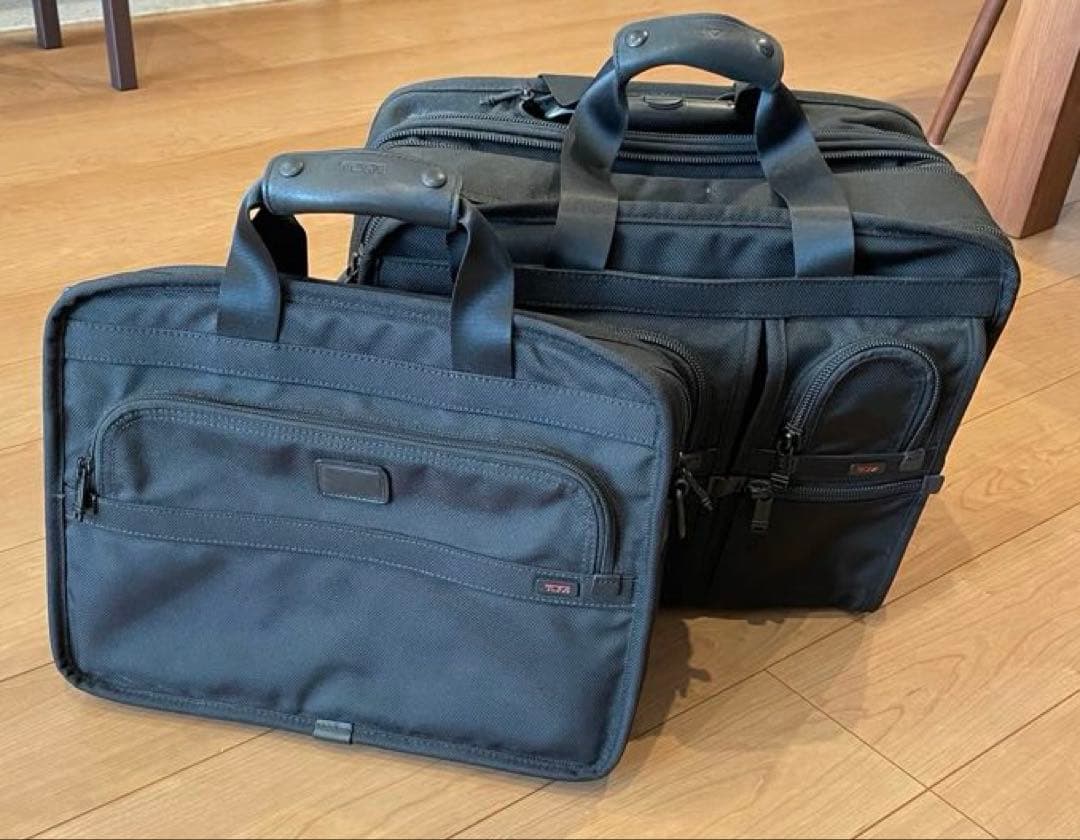 TUMI キャリーケース2輪