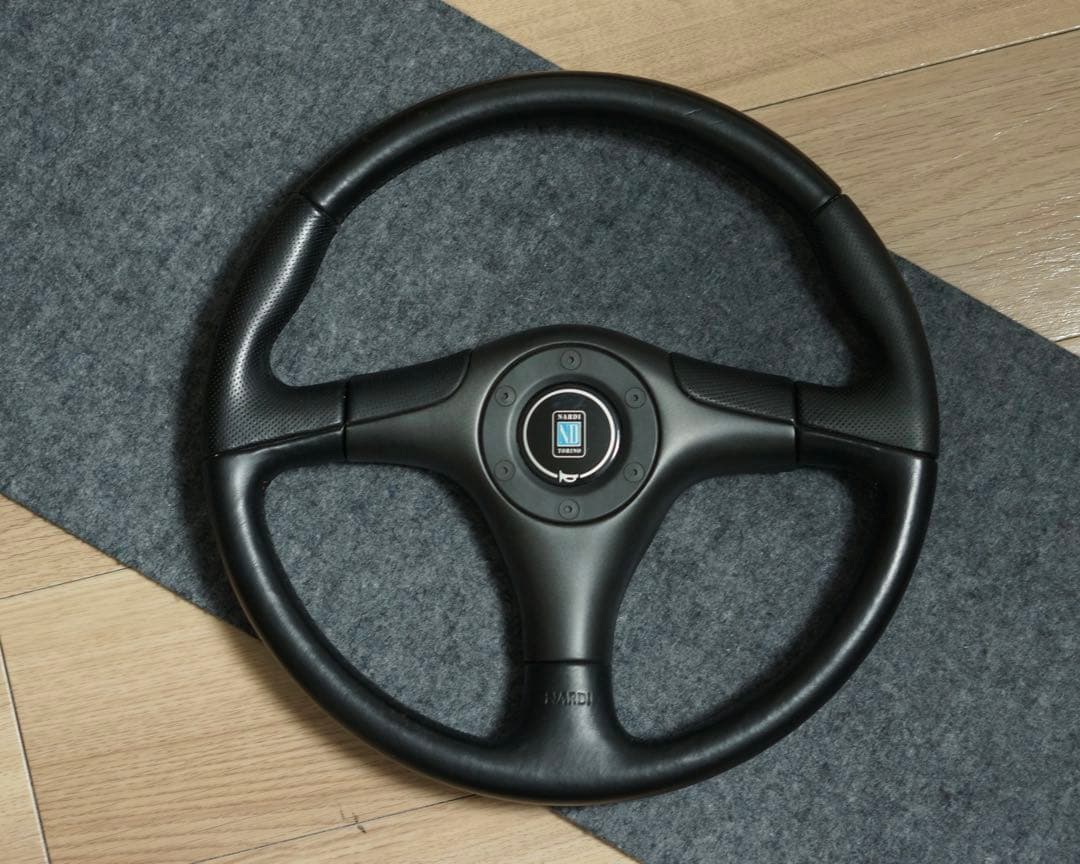 【しの】NARDI ナルディ Z5 36Φ ブラックレザー ステアリング