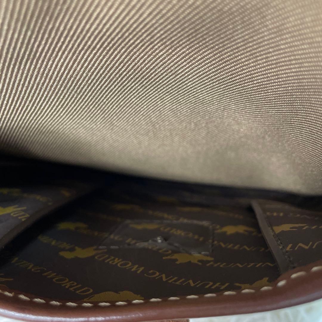 ハンティングワールド メッセンジャーバッグ カーキ