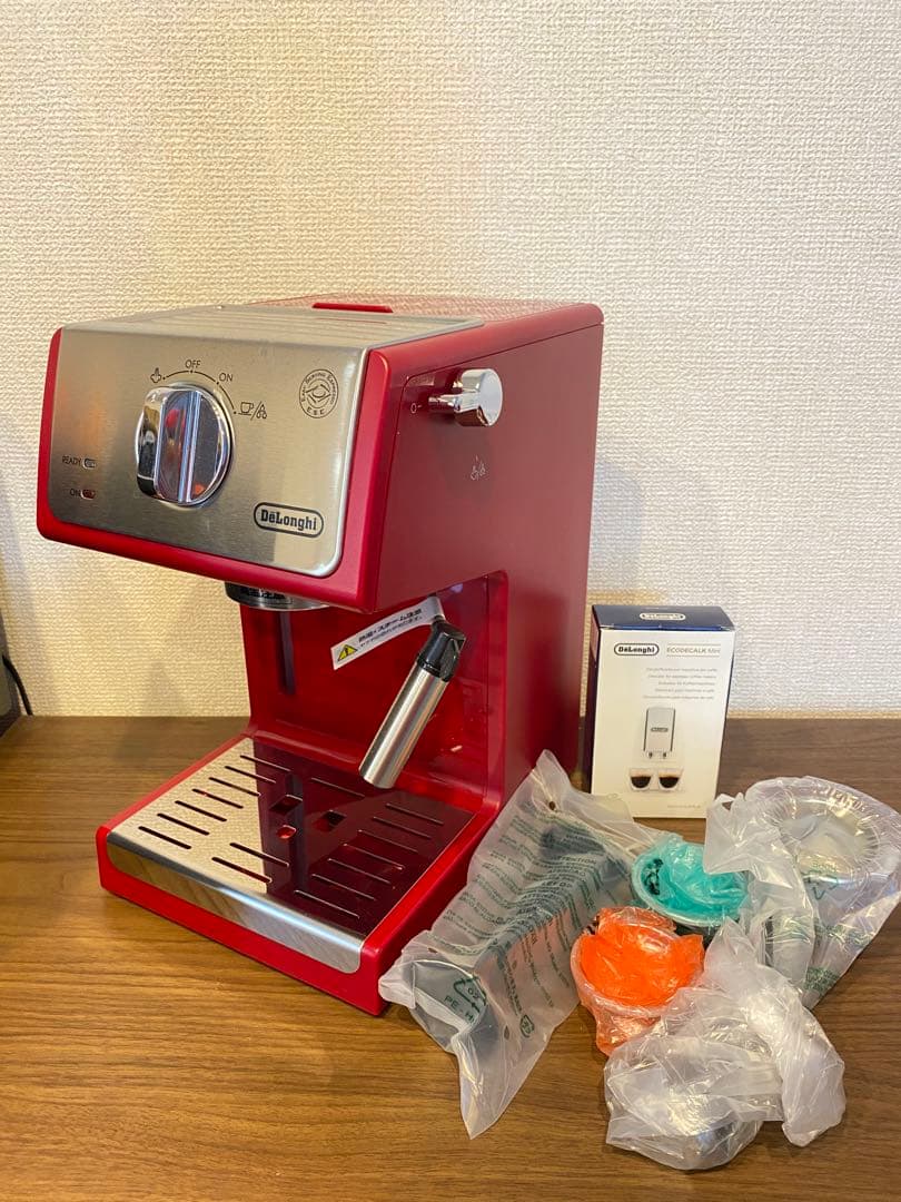 【新品未使用】デロンギ エスプレッソ・カプチーノメーカー ECP3220J