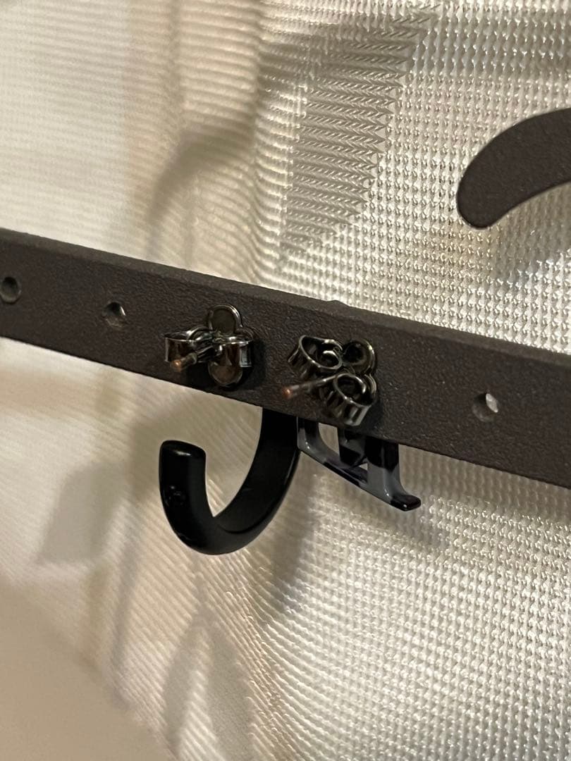 ヴィトン ブックル・ダミエ LVピアス ロゴ MP3193