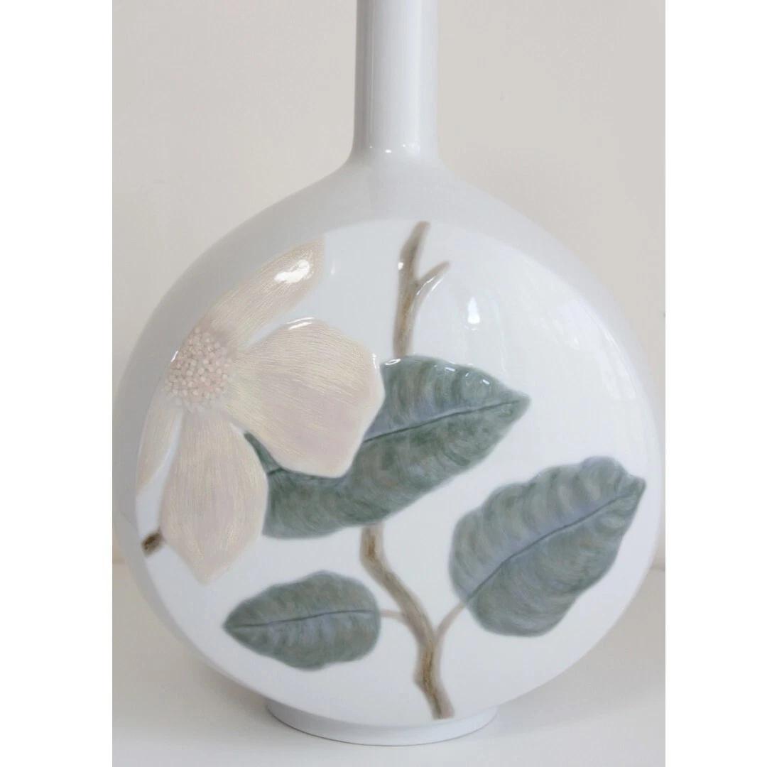 タカ■希少品！リヤドロ花瓶■LLADRO 淡い花柄　白　ポーセリン陶磁器