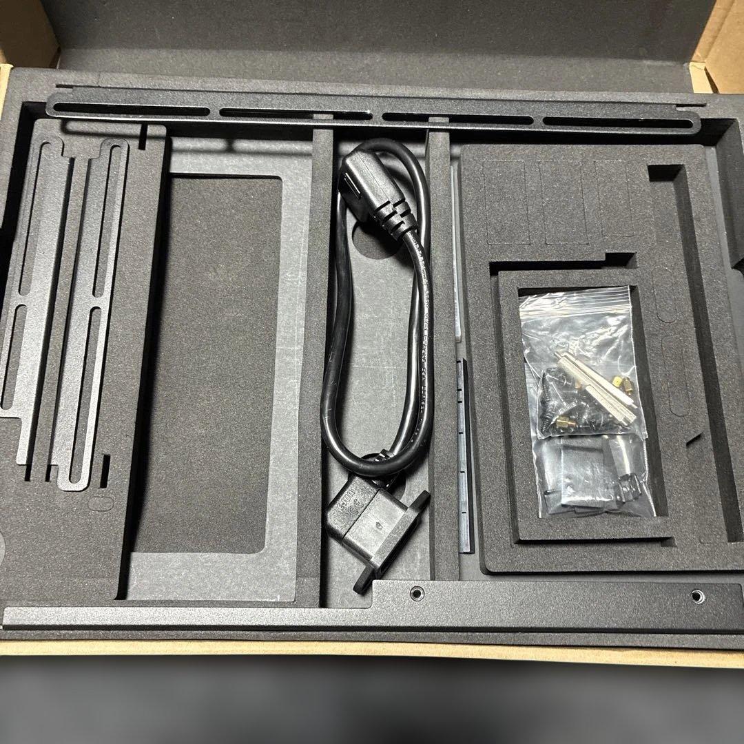 【adriansmerukari 】NCASE formd t1 他