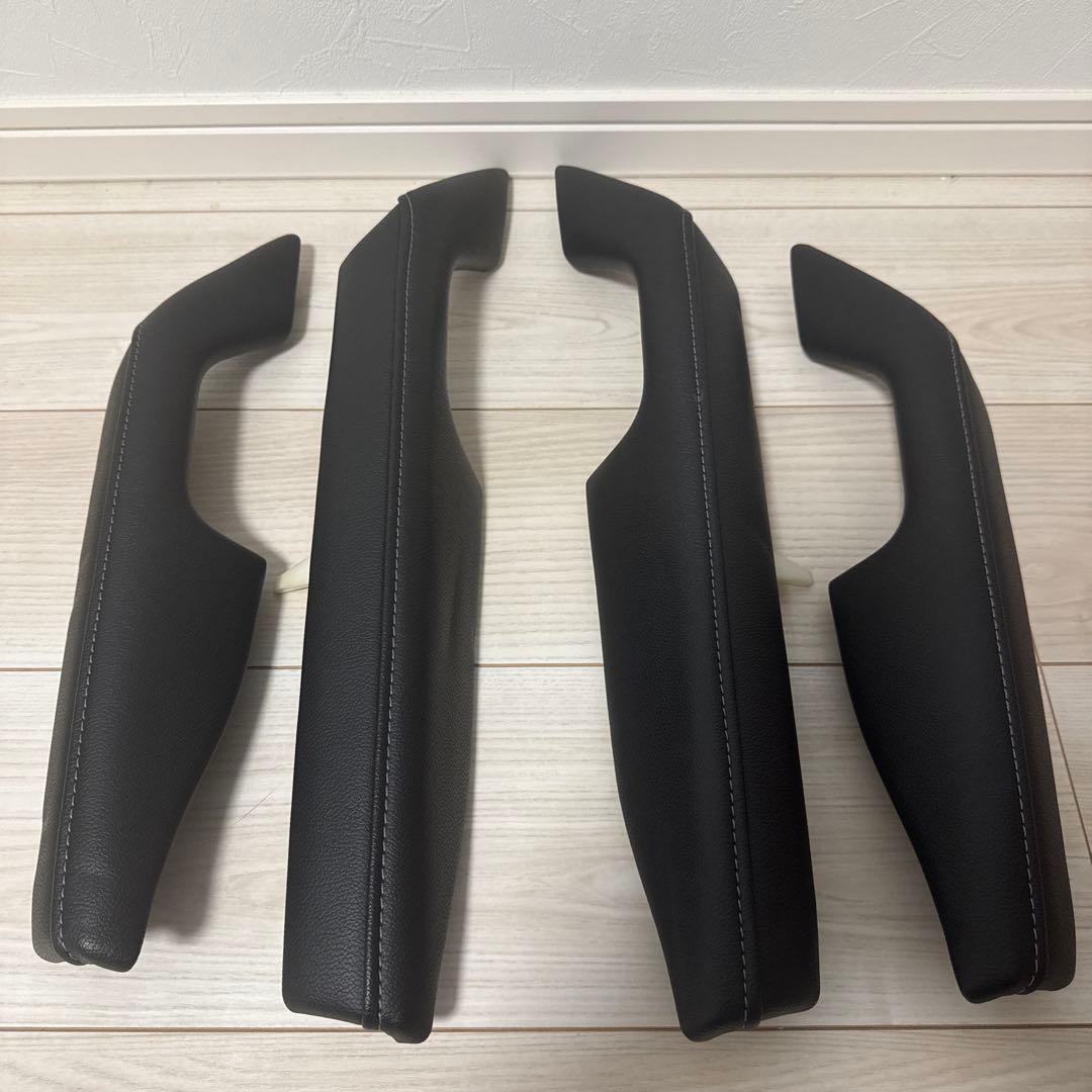 125ハイラックス　純正ドアアームレスト　レザー