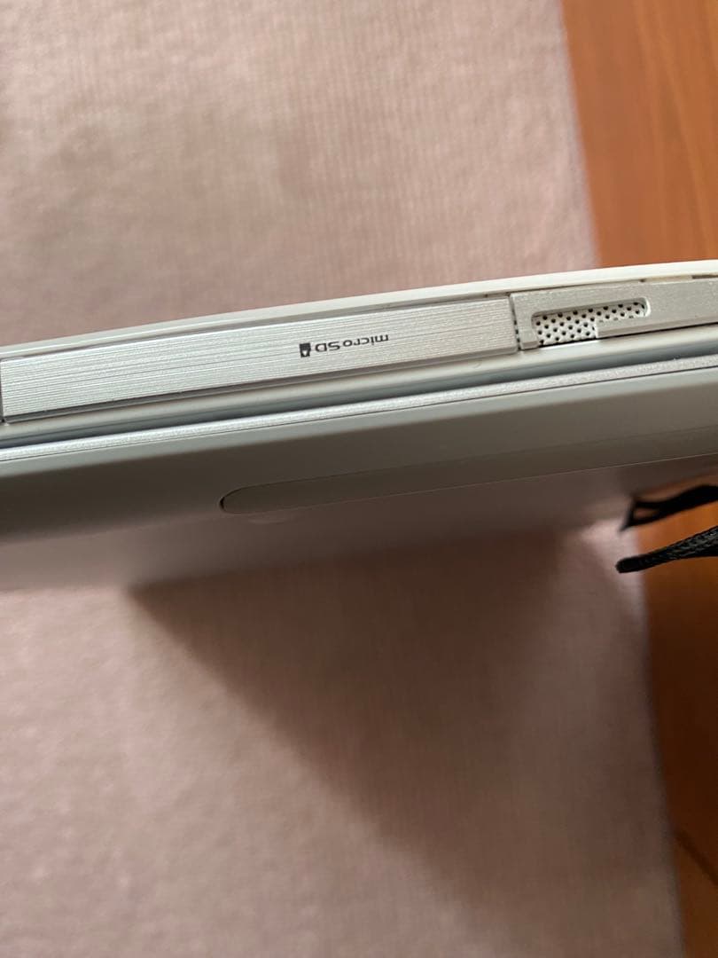 富士通　ARROWS Tab Q584/K