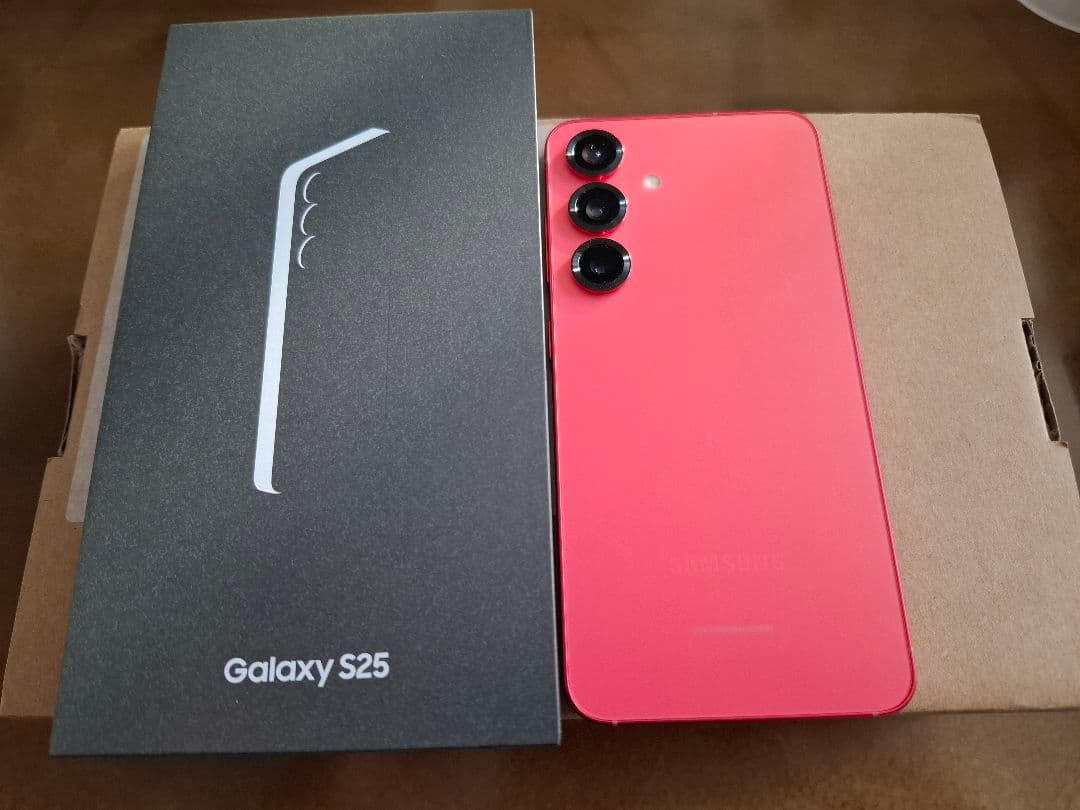 Samsung Galaxy S25 コーラルレッド　おまけ付き