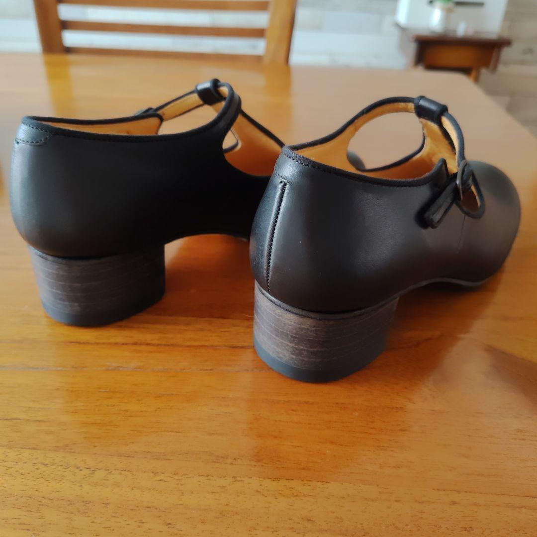 【最終値下げ】スペースクラフト　ブラックレザー Tストラップ 中ヒール