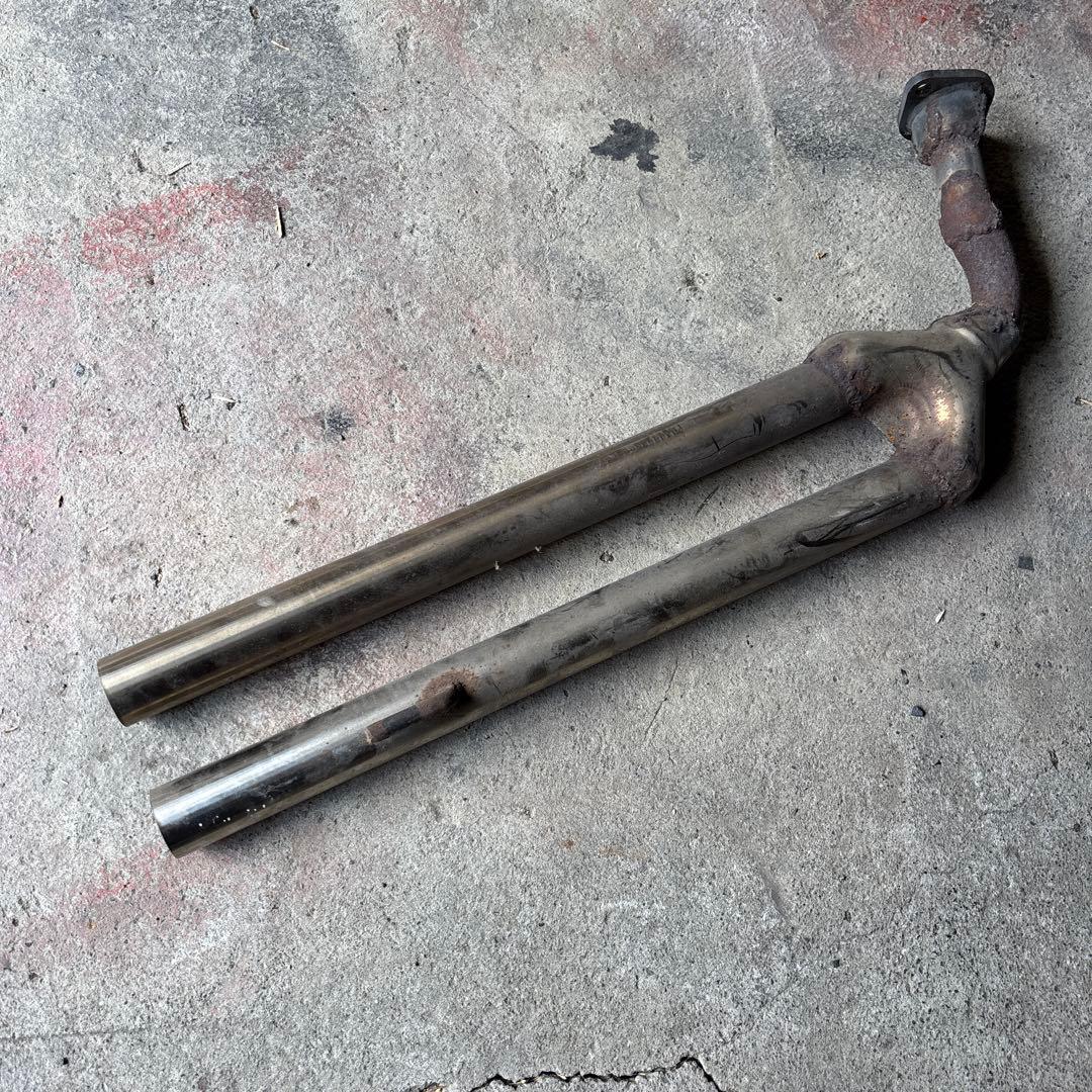 acv40 カムリ　マフラー　デュアル