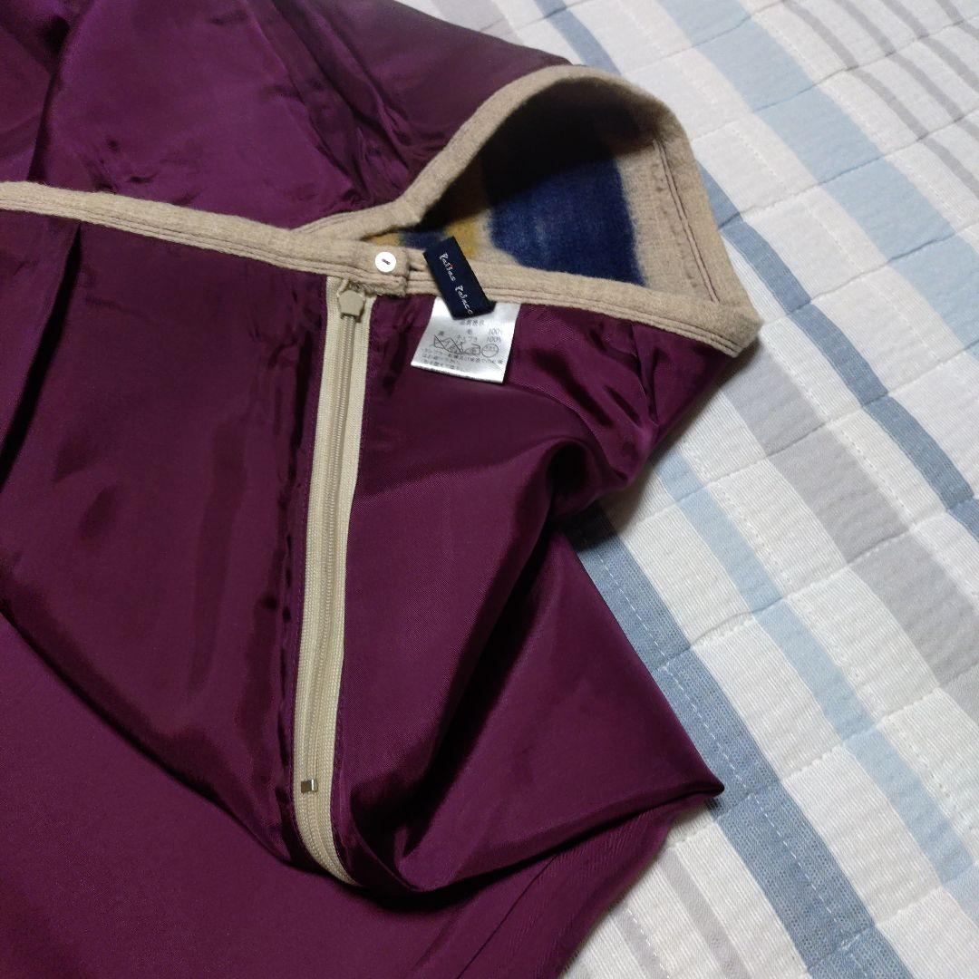 パラスパレス秋冬春　花柄プリント 生成り系ひざ丈スカート