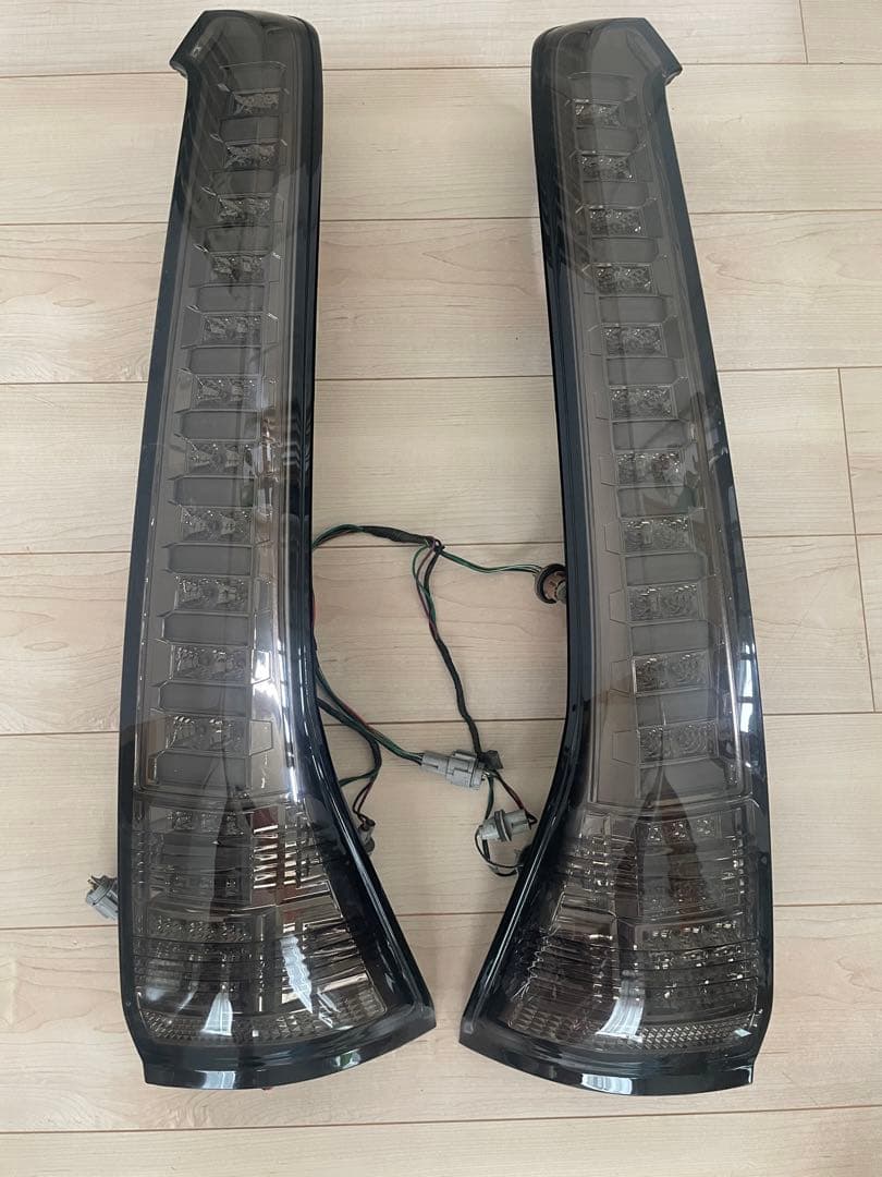 セレナC２５ スモークLEDテール