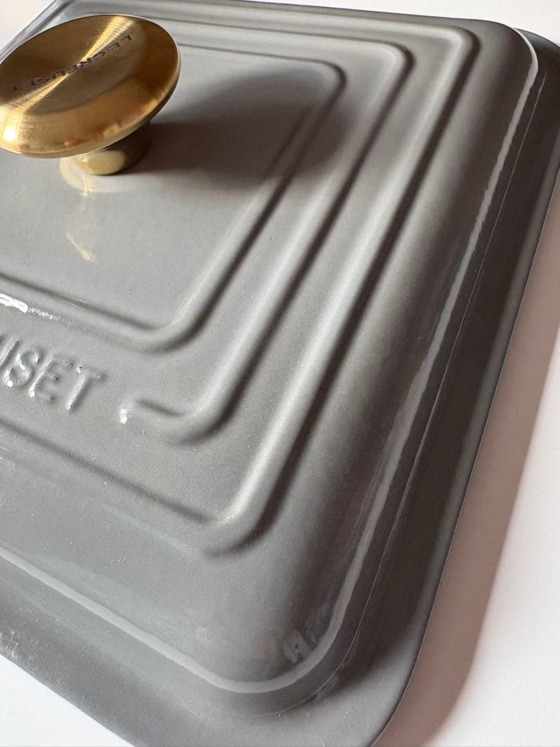 ル・クルーゼ　ミストグレー　スクエア