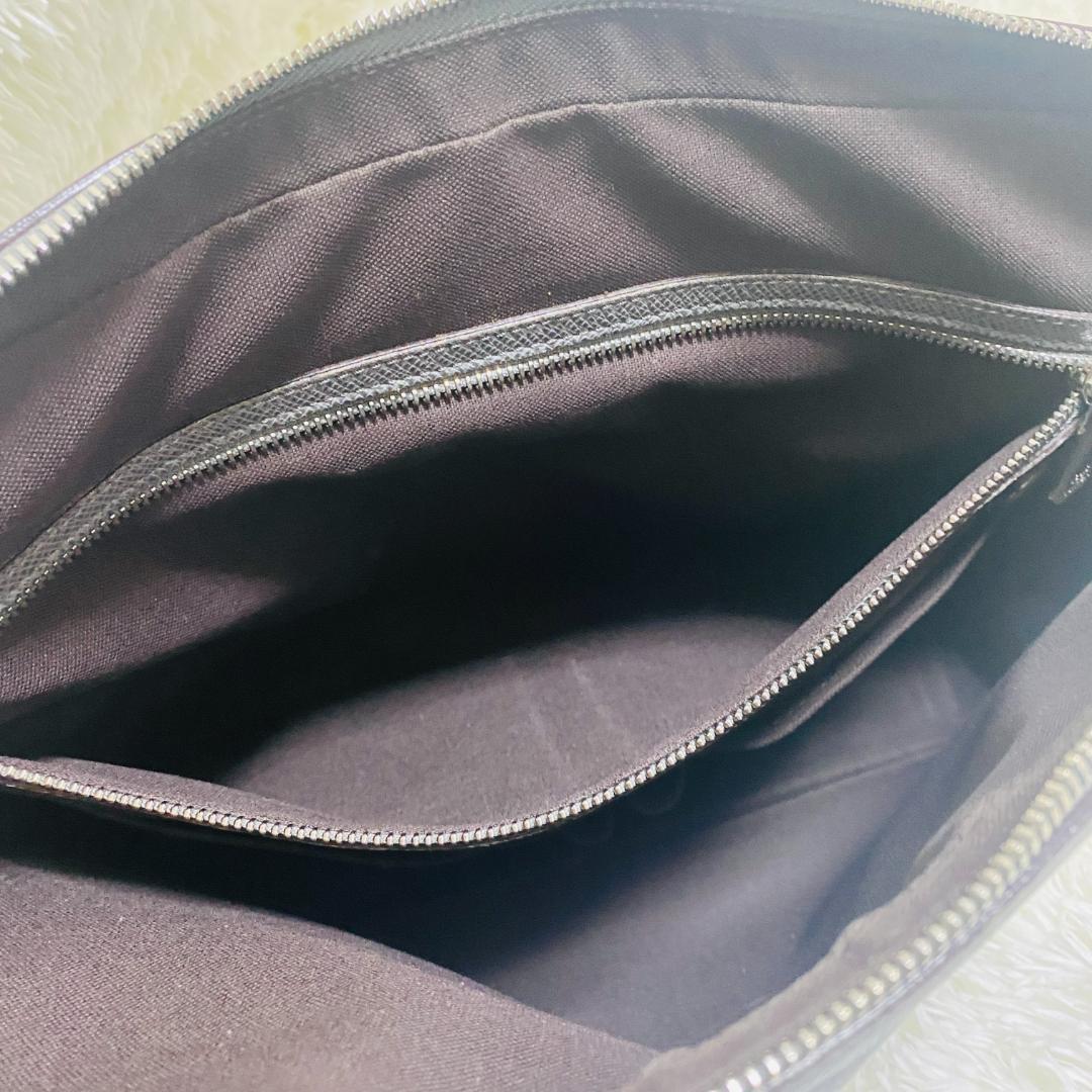 LOUIS VUITTON ビジネスバッグ タイガ グレー　ヴァシリ レザー